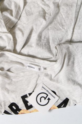 Γυναικείο t-shirt Terranova, Μέγεθος S, Χρώμα Γκρί, Τιμή 6,65 €