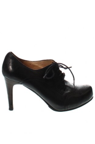 Дамски обувки Lloyd, Размер 38, Цвят Черен, Цена 45,52 лв.