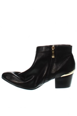 Botine de damă Sir Oliver, Mărime 39, Culoare Negru, Preț 89,47 Lei