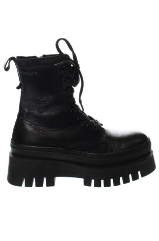 Dámské boty  Tamaris, Velikost 38, Barva Černá, Cena  941,00 Kč