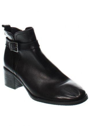 Dámské boty  Tamaris, Velikost 39, Barva Černá, Cena  565,00 Kč