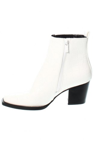 Damen Stiefeletten Trend One, Größe 37, Farbe Weiß, Preis 20,71 €