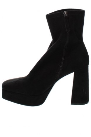 Γυναικεία μποτάκια Zara, Μέγεθος 40, Χρώμα Μαύρο, Τιμή 25,36 €