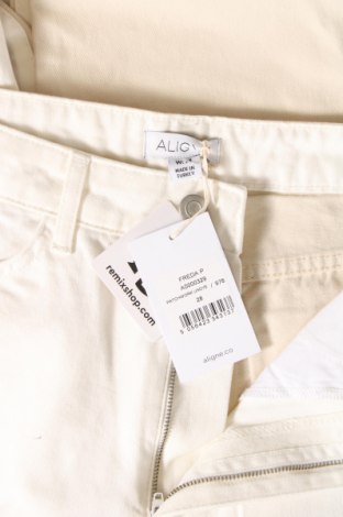 Damen Jeans Aigle, Größe M, Farbe Ecru, Preis € 40,36