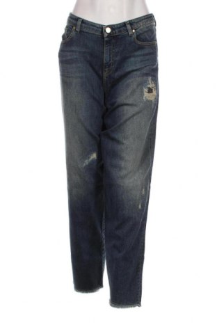 Дамски дънки Armani Jeans, Размер M, Цвят Син, Цена 215,90 лв.