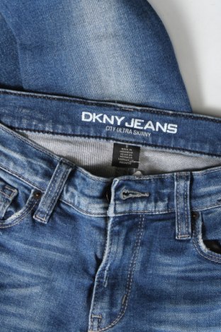 Dámské džíny  DKNY Jeans, Velikost XS, Barva Modrá, Cena  741,00 Kč