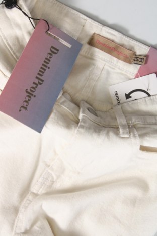 Damskie jeansy Denim Project, Rozmiar XS, Kolor Biały, Cena 118,26 zł