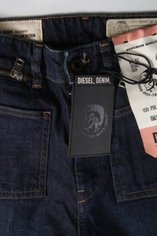 Damskie jeansy Diesel, Rozmiar XS, Kolor Niebieski, Cena 642,38 zł