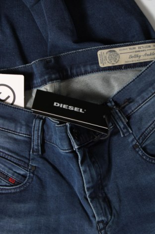 Γυναικείο Τζίν Diesel, Μέγεθος M, Χρώμα Μπλέ, Τιμή 24,85 €
