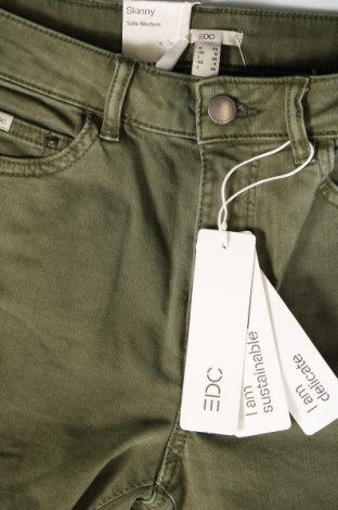 Дамски дънки Edc By Esprit, Размер XS, Цвят Зелен, Цена 20,01 лв.