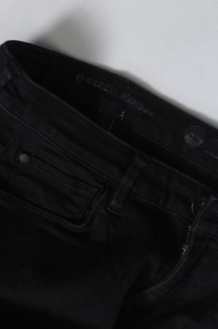 Дамски дънки Garcia Jeans, Размер S, Цвят Черен, Цена 10,85 лв.