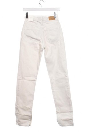 Дамски дънки Gina Tricot, Размер XS, Цвят Бял, Цена 38,76 лв.