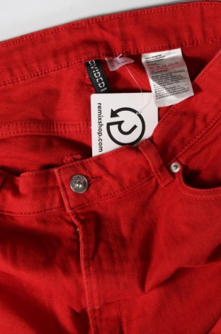 Damskie jeansy H&M Divided, Rozmiar L, Kolor Czerwony, Cena 92,76 zł
