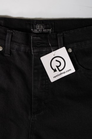 Дамски дънки Jeans By Bessie, Размер M, Цвят Черен, Цена 32,00 лв.