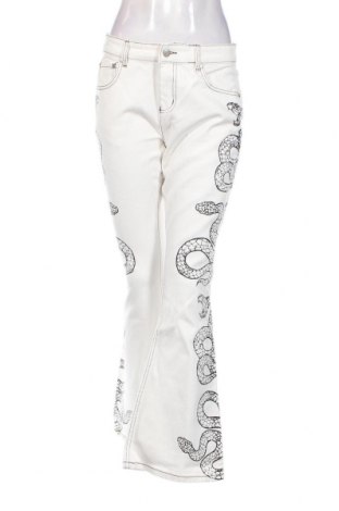 Damen Jeans Milk It, Größe M, Farbe Weiß, Preis 19,73 €
