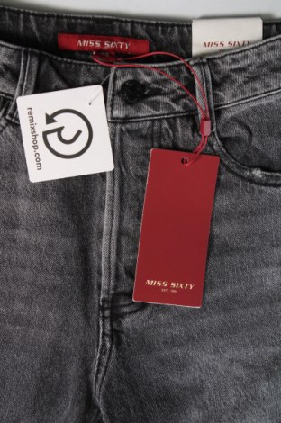 Damen Jeans Miss Sixty, Größe S, Farbe Grau, Preis € 15,77