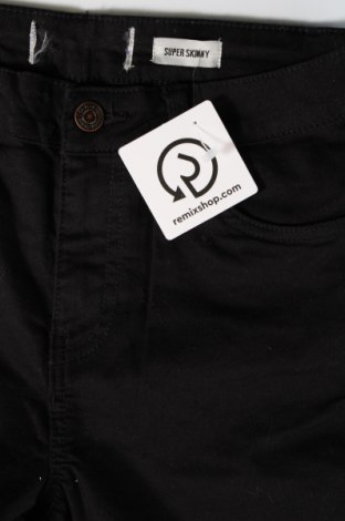 Dámske džínsy  New Look, Veľkosť M, Farba Čierna, Cena  5,92 €