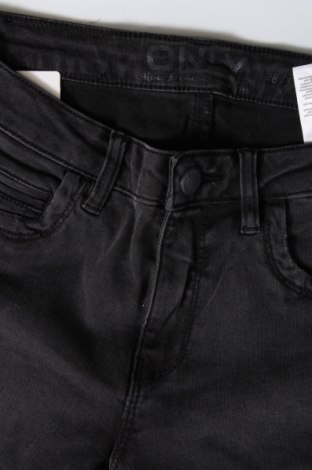 Dámske džínsy  ONLY, Veľkosť M, Farba Sivá, Cena  5,10 €