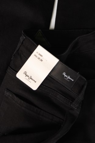 Blugi de femei Pepe Jeans, Mărime M, Culoare Negru, Preț 79,44 Lei
