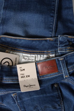 Дамски дънки Pepe Jeans, Размер M, Цвят Син, Цена 30,59 лв.