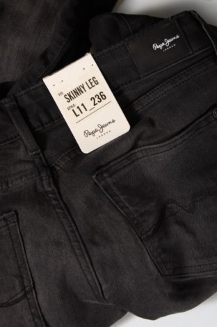 Dámske džínsy  Pepe Jeans, Veľkosť S, Farba Čierna, Cena  17,43 €