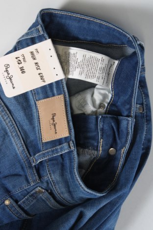 Дамски дънки Pepe Jeans, Размер XS, Цвят Син, Цена 37,03 лв.