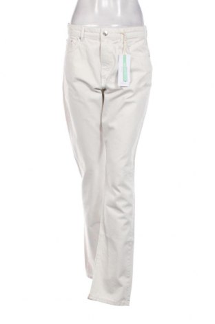 Γυναικείο Τζίν Perfect Jeans By Gina Tricot, Μέγεθος M, Χρώμα Λευκό, Τιμή 5,26 €