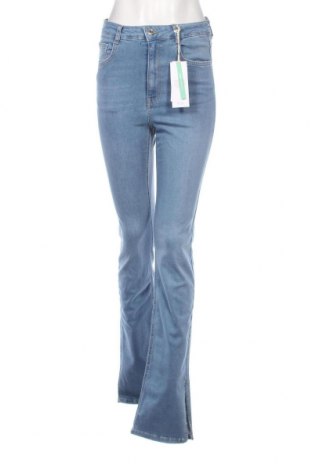 Dámske džínsy  Perfect Jeans By Gina Tricot, Veľkosť M, Farba Modrá, Cena  19,98 €