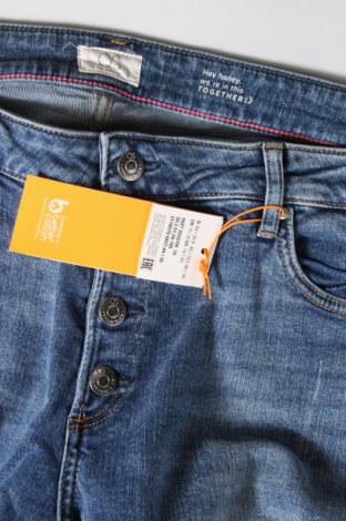 Damskie jeansy Q/S by S.Oliver, Rozmiar XL, Kolor Niebieski, Cena 104,35 zł