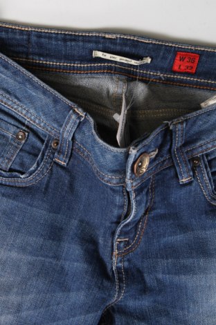 Damskie jeansy Q/S by S.Oliver, Rozmiar S, Kolor Niebieski, Cena 111,95 zł