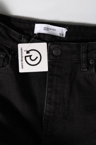 Damskie jeansy Reserved, Rozmiar M, Kolor Czarny, Cena 68,76 zł