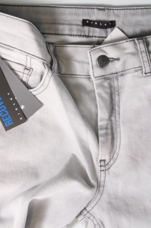 Damen Jeans Sisley, Größe M, Farbe Grau, Preis 39,84 €
