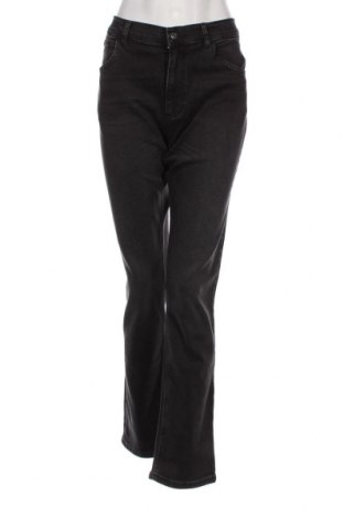 Damen Jeans Sisley, Größe M, Farbe Schwarz, Preis 47,30 €
