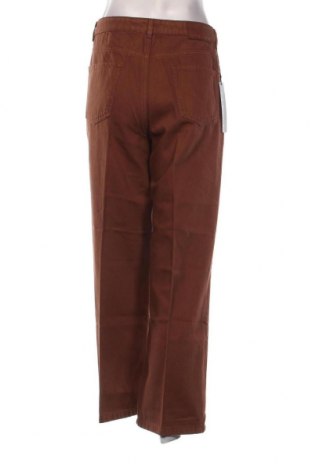 Damen Jeans Sisley, Größe L, Farbe Braun, Preis 45,22 €