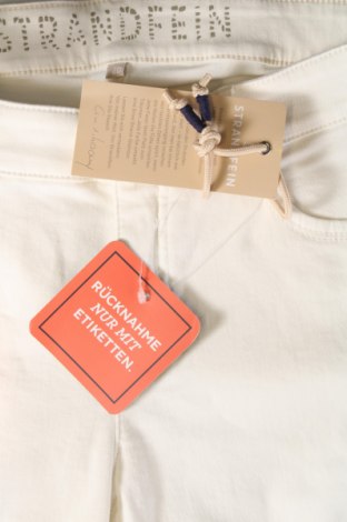 Damen Jeans Strandfein, Größe L, Farbe Weiß, Preis 8,97 €