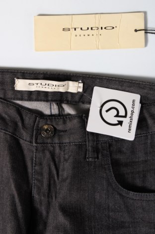 Damen Jeans Studio, Größe M, Farbe Grau, Preis € 8,94