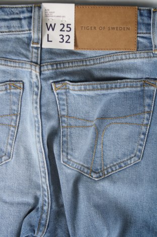 Dámske džínsy  Tommy Hilfiger, Veľkosť XS, Farba Modrá, Cena  24,61 €