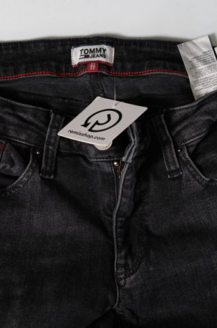 Dámske džínsy  Tommy Jeans, Veľkosť M, Farba Sivá, Cena  18,60 €
