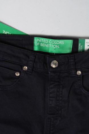 Blugi de femei United Colors Of Benetton, Mărime XS, Culoare Albastru, Preț 117,33 Lei