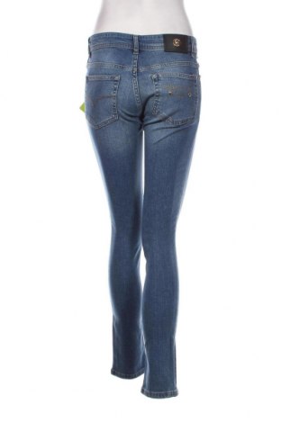 Damskie jeansy Versace Jeans, Rozmiar S, Kolor Niebieski, Cena 623,72 zł