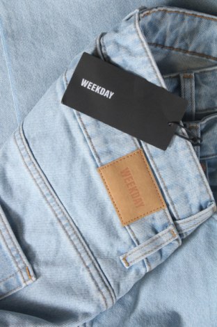 Damskie jeansy Weekday, Rozmiar XL, Kolor Niebieski, Cena 104,91 zł