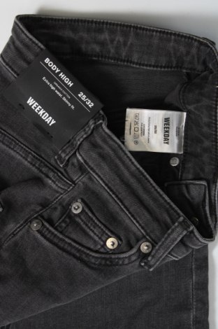 Damen Jeans Weekday, Größe XXS, Farbe Grau, Preis € 4,23