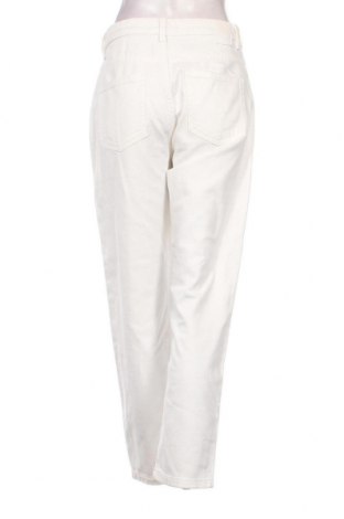 Дамски дънки Zara, Размер M, Цвят Бял, Цена 35,99 лв.