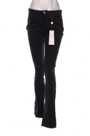 Γυναικείο κοτλέ παντελόνι Lacoste, Μέγεθος M, Χρώμα Μπλέ, Τιμή 67,34 €