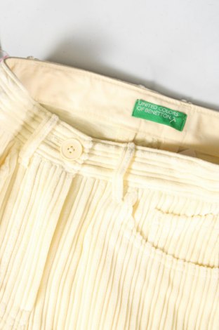 Γυναικείο κοτλέ παντελόνι United Colors Of Benetton, Μέγεθος XS, Χρώμα Κίτρινο, Τιμή 14,86 €