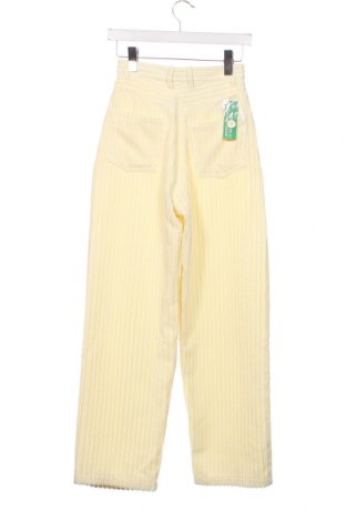 Pantaloni de velvet de femei United Colors Of Benetton, Mărime XS, Culoare Galben, Preț 91,78 Lei