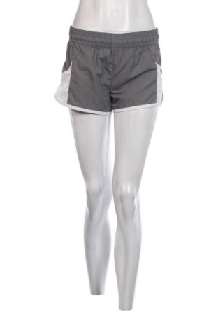 Γυναικείο κοντό παντελόνι, Μέγεθος S, Χρώμα Γκρί, Τιμή 4,70 €