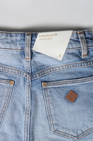 Дамски къс панталон Abrand Jeans, Размер XXS, Цвят Син, Цена 72,00 лв.