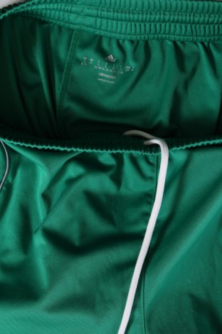 Damen Shorts Adidas, Größe S, Farbe Grün, Preis 20,18 €