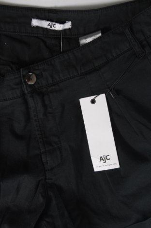 Дамски къс панталон Ajc, Размер M, Цвят Черен, Цена 13,95 лв.